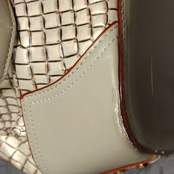 Nicole Lee Purse - Picture 14 of 15